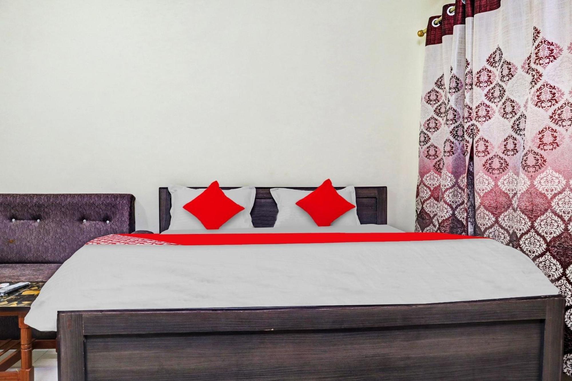 Hotel O Samridhi Bilāspur Buitenkant foto