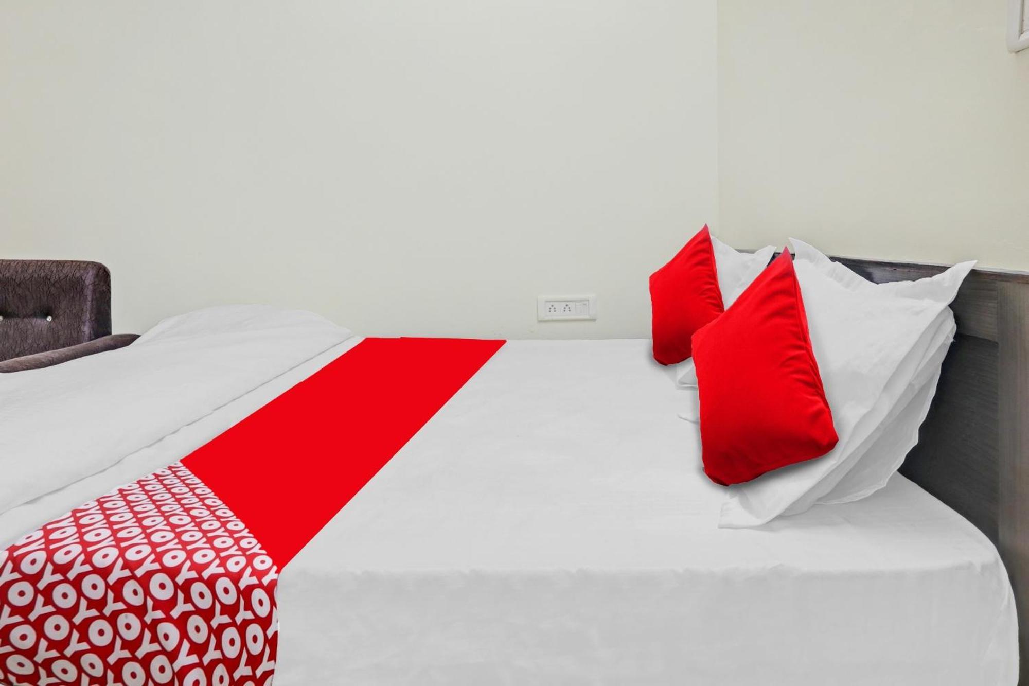 Hotel O Samridhi Bilāspur Buitenkant foto